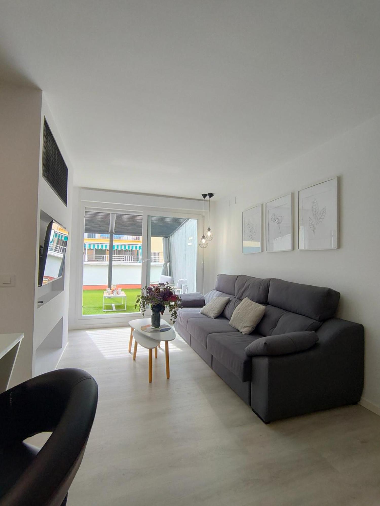 Casa Mallen, Con Amplia Terraza, En El Barrio De Nervion Sevilla Bagian luar foto